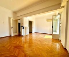 Διαμέρισμα προς Πώληση στο Κέντρο της Αθήνας - Ευκαιρία Επένδυσης