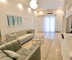 ΠΑΛΑΙΟ ΦΑΛΗΡΟ-Φλοίσβος, επιπλωμένο πολυτελές Διαμέρισμα 125 τ.μ. προς πώληση