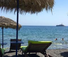 ΣΑΝΤΟΡΙΝΗ, προνομιακό οικόπεδο 18.325 τ.μ., προς πώληση, για τουριστική εκμετάλλευση