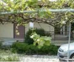 ΑΣΠΡΟΒΑΛΤΑ ΠΩΛΕΙΤΑΙ ΤΟ 50% ΜΟΝΟΚΑΤΟΙΚΙΑΣ 125ΤΜ ΜΕ ΟΙΚΟΠΕΔΟ 400ΤΜ - Εικόνα 10/12