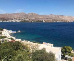 Μονοκατοικία ενός υπνοδωματίου με πανοραμική θέα και οικόπεδο