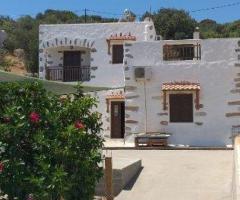 Λέρος, Αμμουδαριές – Πωλείται Επενδυτικό Συγκρότημα 2 Αυτόνομων Κατοικιών σε Καταπράσινο Κτήμα 1.350