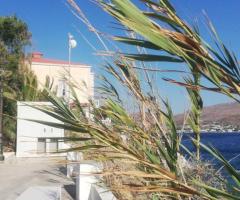 Παραθαλάσσιο Διαμέρισμα Με Υπέροχη Θέα