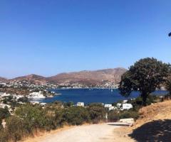 Μεγάλο Οικόπεδο Με Ερείπια Και Όμορφη Θέα