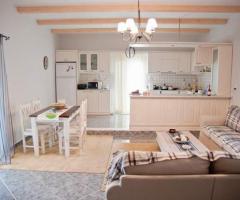 House With Apartments In A Convenient Location