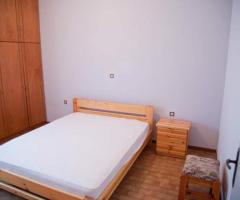 House With Apartments In A Convenient Location - Εικόνα 8/12