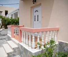 House With Apartments In A Convenient Location - Εικόνα 11/12