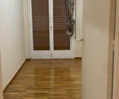 Γκαρσονιέρα 48τμ, Πλατεία Κολιάτσου