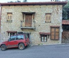 Παρνασσος Ανω τιθορεα διοροφη οικια 160 τμ