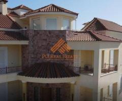 ΠΟΛΥΤΕΛΗΣ ΒΙΛΑ ΒΑΡΗ-ΒΑΡΚΙΖΑ