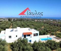 Πωλείται μονοκατοικία με πισίνα στον Άγιο Δημήτριο Ρεθύμνου