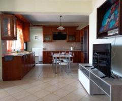 Πωλούνται στο Πάνορμο Ρεθύμνου δύο μεγάλα διαμερίσματα (234 τ.μ.) 7 υπνοδωματίων σε άριστη κατάσταση