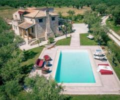 ΜΟΝΟΚΑΤΟΙΚΙΑ ΣΤΟ ΚΑΛΙΠΑΔΟ