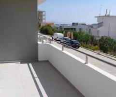 Πολυτελή νεόδμητη μεζονέτα προσόψεως 167 m² με θέα στη θάλασσα