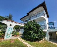 Κορινός, Κάτω Άγιος Ιωάννης : Πωλείται πολυτελής Μονοκατοικία 252τ.μ. σε 500τ.μ. οικόπεδο 3 επιπέδων