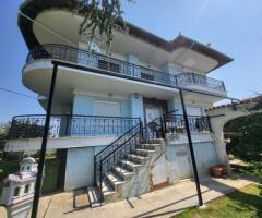 Κορινός, Κάτω Άγιος Ιωάννης : Πωλείται πολυτελής Μονοκατοικία 252τ.μ. σε 500τ.μ. οικόπεδο 3 επιπέδων