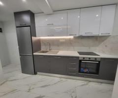 Θεσσαλονίκη, Νέα Παραλία : Πωλείται πλήρως ανακαινισμένο Διαμέρισμα 52τ.μ. στον 1ο όροφο με ασανσέρ. - Εικόνα 4/11