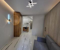 Θεσσαλονίκη, Μπότσαρη : Πωλείται πλήρως ανακαινισμένο Studio 32τ.μ. προσόψεως στον 3ο όροφο με ασανσ