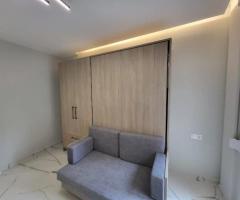 Θεσσαλονίκη, Μπότσαρη : Πωλείται πλήρως ανακαινισμένο Studio 32τ.μ. προσόψεως στον 3ο όροφο με ασανσ