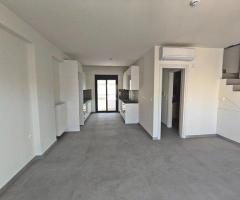 Γαλατσι μοναδικη μεζονετα