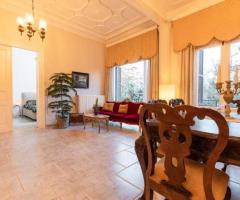 Πωλείται κατά αποκλειστικότητα από την Avenue Real Estate Νεοκλασσικό Οροφοδιαμέρισμα Πολιτιστικής Α - Εικόνα 4/12