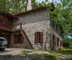 Παρνασσος βιλλα 250 m2 4 Υπνοδωμάτια 3 Μπάνια