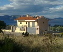 Αρκιτσα 2οροφη μονοκατοικια 240τμ θεα θαλασσα