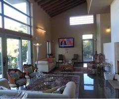 ΣΑΡΩΝΙΔΑ, Πολυτελής Κατοικία 680 τ.μ., προς πώληση (ή ενοικίαση)